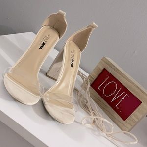 Fashion nova heels ( no box ) only worn once